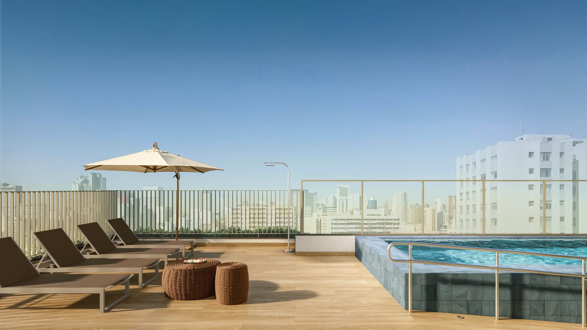 Deck com espreguiçadeiras da piscina do Core Palácio